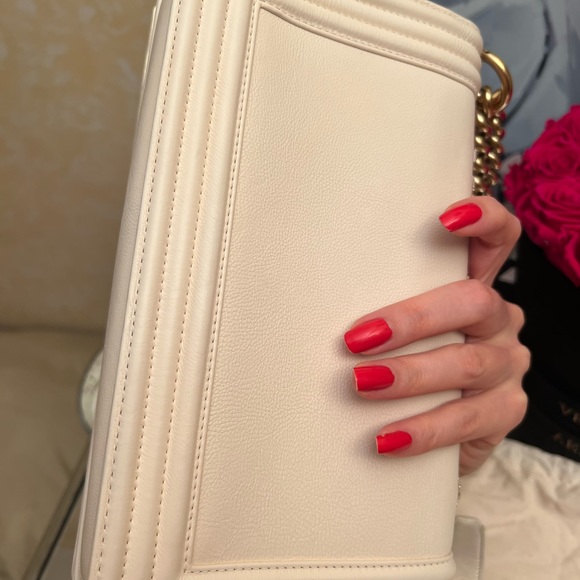 Chanel Chateau Versailles ivory medium boy bag RARE - Picture 8 of 16